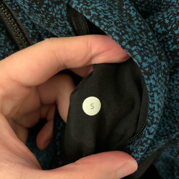 Lululemon Best Coast Hoodie - Picture 8 of 8